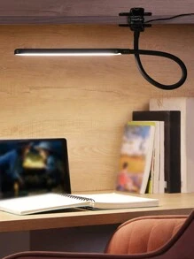 1个LED夹式台灯，便携式阅读灯，USB供电，柔性鹅颈管可调节照明角度，适用于书桌、床头柜、卧室、办公室、学校等场所。