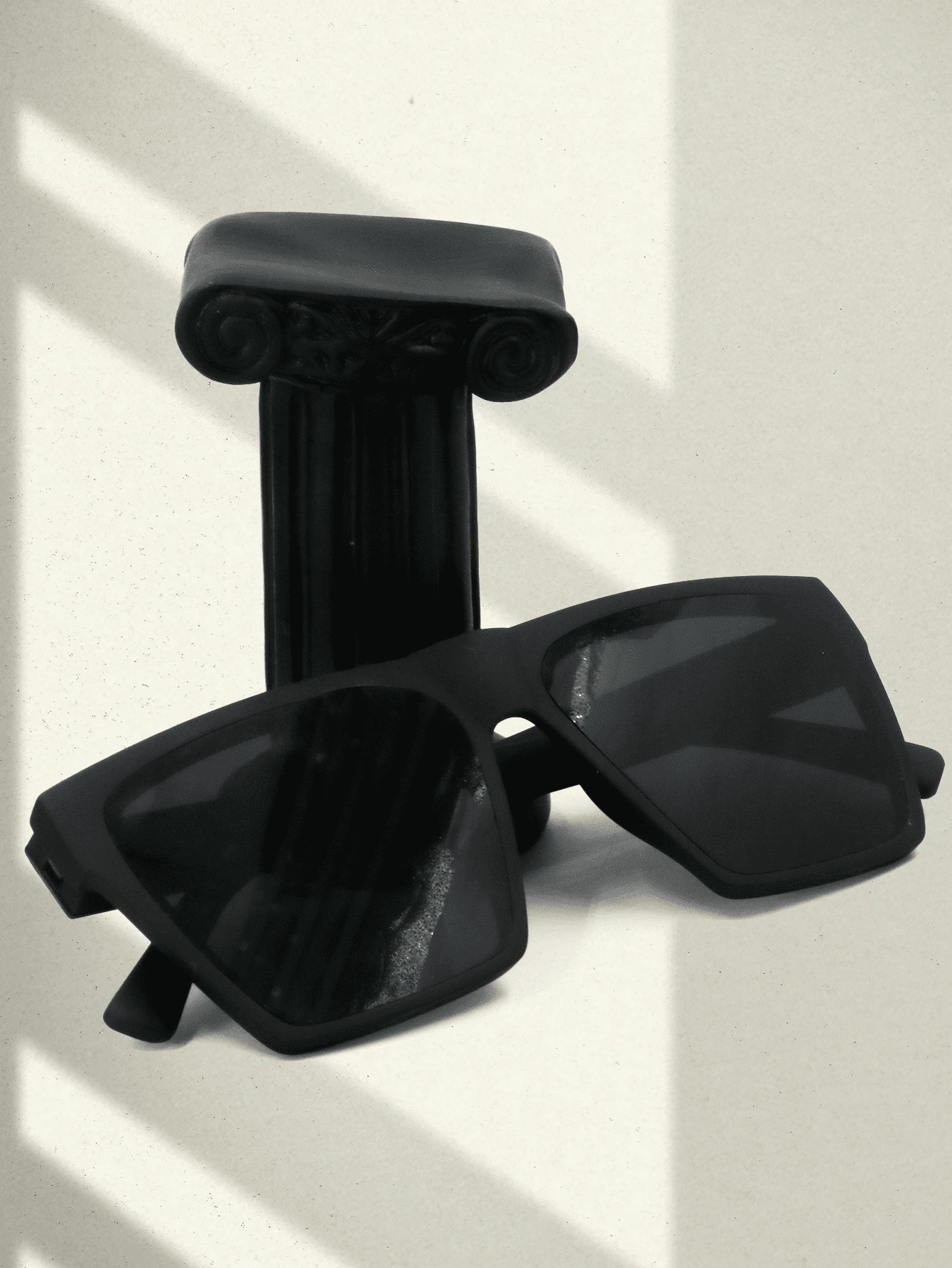 Gafas de sol con montura cuadrada grande para hombre y mujer, lentes de sol Retro de diseñador de marca, color negro, protección UV400 - Negro - Ver 1