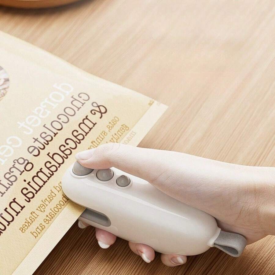 Rechargeable Snack Sealing Machine, Portable Small Mini Sealing Machine ...