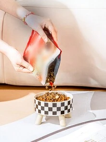 1只不銹鋼黑白格仔、波點高腳碗，頸椎保護寵物碗；四腳可拆式、防滑、防傾設計，適合家中及戶外使用的貓、狗等寵物 - 彩色 - 查看 7