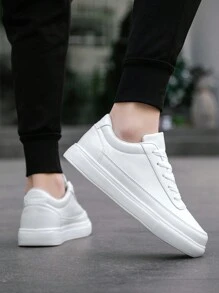 男士简约前系带纯色滑板鞋，时尚休闲百搭通勤轻便运动鞋，学生