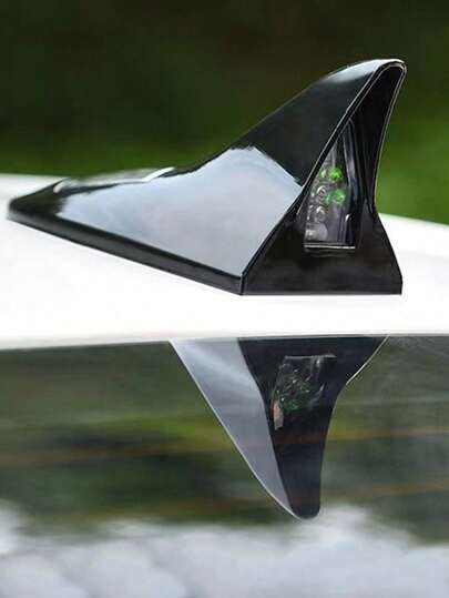 1pc Multi-Color Solar Powered Anti-Rear-End Car Antenna With Flashing Shark Fin And LED Light