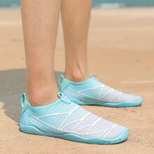 1 Pair Women's Anti-Slip Water Shoes, Gradient Color Low-Top Outdoor Wading Shoes, Lightweight Breathable Aqua Socks Suitable For Beach, Vacation, Camping, Party In Summer