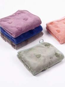1 pièce Serviette en polaire en forme de cœur, super douce, absorbante et agréable pour la peau pour la salle de bain, la salle de sport, l'hôtel et la plage. Indispensable pour un usage quotidien, idéal pour la maison et les voyages - Un cadeau parfait pour tous, décoration de salle de bain, décoration d'automne, rentrée scolaire, salon de beauté, maison, salle de bain
