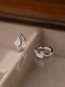 1 对优雅心形耳环，镶嵌闪亮水钻，适合情人节、妈妈、母亲、母亲节、礼物 - 復古銀色 - 查看 3