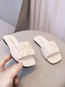 儿童时尚露趾拖鞋，女童夏季平底凉鞋，新款方头款式，极具吸引力，沙滩鞋 - 米色 - 查看 6