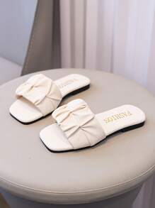 儿童时尚露趾拖鞋，女童夏季平底凉鞋，新款方头款式，极具吸引力，沙滩鞋 - 米色 - 查看 2