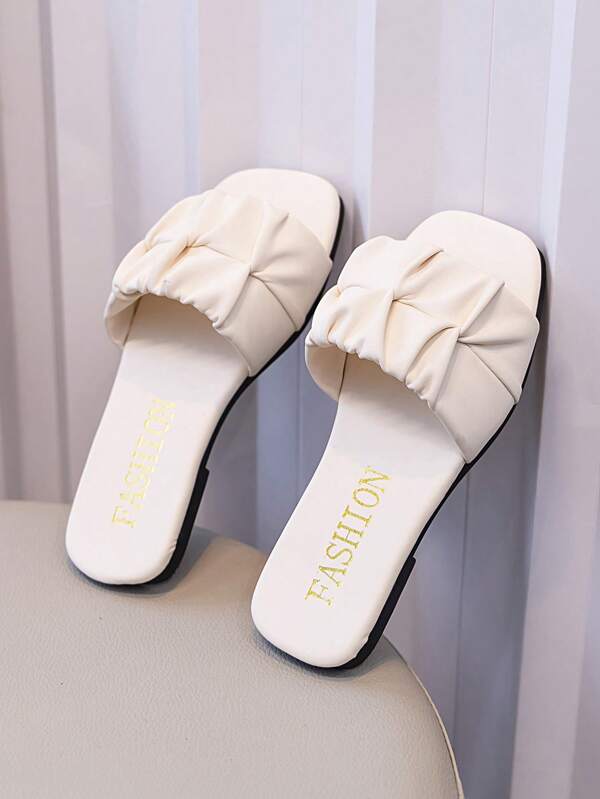 Chanclas de moda para niños, sandalias planas de verano para niñas, nuevo estilo de puntera cuadrada muy atractivo, zapatos de playa