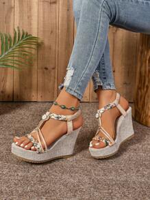 2024夏季新款時尚圓頭楔形跟厚底編織草織沙灘涼鞋，帶扣設計，中空裝飾，適用於沙灘穿著 - 美麗大方米色 - 查看 2