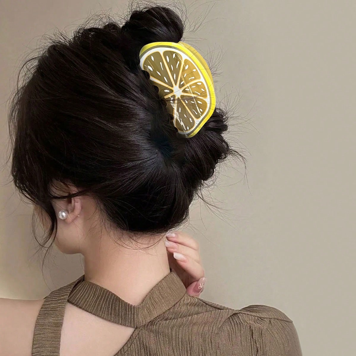 1pc Women's Elegant Sweet Versatile Fresh Fruit Yellow Lemon Acrylic Semi-Circle Non-Slip Strong Fashion Large Hair Claw, Spring/Summer Hair Clip, Hair Claw, Suitable For Daily Use And Gifts