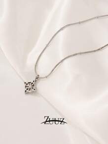 1 Pc Vintage Stainless Steel Geometric Celtic Knot Charm Necklace For Women For Daily Decoration Jewelry Gifts