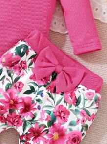 Korallenfarbener Langarm-Bodysuit für Baby Mädchen mit geripptem Muster für Herbst/Winter, zusammen mit langen Hosen mit Blumenmuster