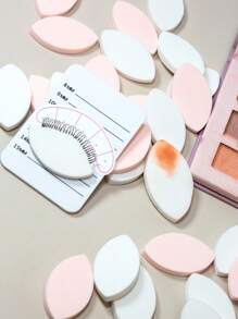 Paquet de 20 éponges pour extensions de cils réutilisables, tampon de maquillage blanc, applicateur d'éponge de maquillage, à sec ou humide, convient pour fond de teint, fard à joues, ombre à paupières, outil de beauté facile à contrôler également adapté pour la pratique d'extension de cils avec des éponges de maquillage