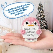 1 pieza Muñeca de ganchillo de patata linda con expresión positiva, incluye un juguete alegre de pingüino, anima a la graduación. Ideal para decoración del hogar, suministros para fiesta de graduación, regalos de festivales y regalos de cumpleaños. - Multicolor - Ver 9