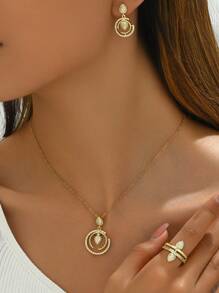 1 套 18K 镀金不锈钢首饰套装：项链、耳环、镶有方晶锆石的戒指，几何设计，优雅、奢华、复古、韩式时尚、多功能，适合女性、日常、休闲、派对、节日等场合的礼物 - 金黃色 - 查看 4