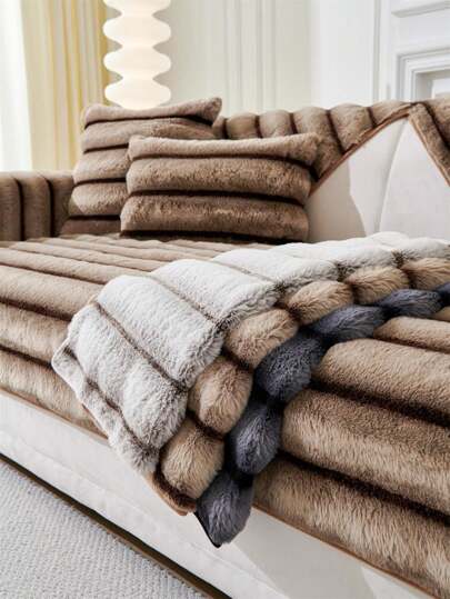 1pc Thick Plush Winter Warm Sofa Cushion Cover, Non-Slip Sofa Cover, Fully Wrapped Sofa Seat Cushion With Cat Claw Decoration, Universal Sofa Cushion, Non-Slip Sofa Cover, Dustproof Cushion, Machine Washable Sofa Cover