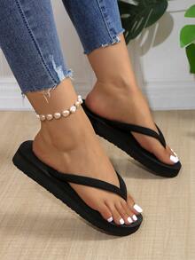Women's Simple Style Flip Flops. Comfortable Lightweight Sandals. Outdoor Casual Beach Slippers. - Black - View 7