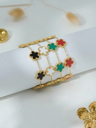 TONSI 一件式金色四叶草手链，饰有彩色珐琅细节，适合女性日常佩戴