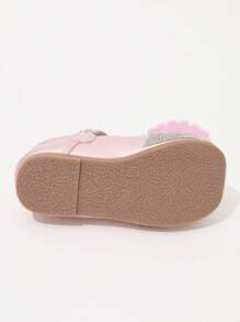 2024 Nouvelles chaussures plates à cristal de princesse pour filles, fond souple décontracté pour enfants, de fête/robe, printemps automne