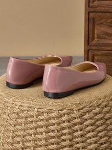 Women's Pointed Toe Fashionable Low Vamp Purple Flat Shoes, Ideal For Outdoor Activities In Autumn. Available In Champagne Color For Sophisticated Look, Red For Casual Match And Yellow For Versatile Options. Comfortable Black Shoes Also Available. - 西瓜粉 - 查看 6