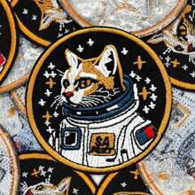 Cat Space Explorer Patch, Cool Space Cat Embroidered Patch - Iron-On/Sew-On Decorative DIY Accessory, Can Be Sewn Or Ironed On Clothes, Shoes, Hats, Bags, Or Used For Clothing Repair And Embellishment Summer, School