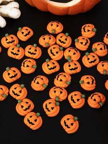 10/20/30 szt. Dynie do ozdabiania miniatur z żywicy Miniobiekty Halloweenowe miniatury Plastikowe DIY Mini dynie Grymas Dynia Sztuczne koraliki z dyni do dekoracji stołu na imprezę Halloween