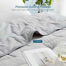 Revolutionary Cooling Blanket Queen Absorbs Body Heat To Keep Cool, Japanese Q-Max>0.5 Arc-Chill Cooling Comforter For Hot Sleeper Precision V-Tack Quilting Lightweight Summer Blanket - 淺灰 - 查看 4