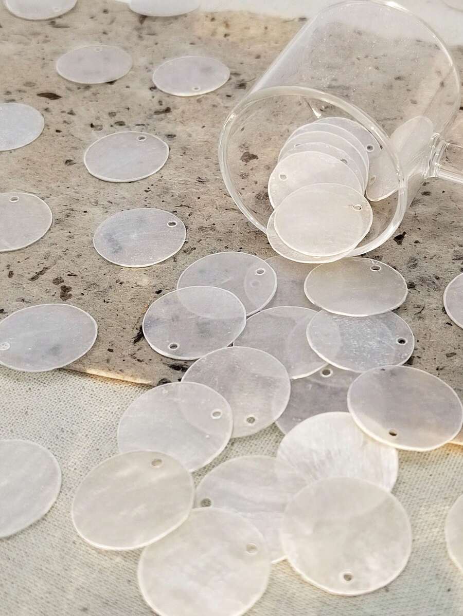 10入組天然珍珠母貝薄片，適用於珠寶首飾製作，如風鈴、耳環和項鍊等DIY項目，是送給朋友和母親的絕佳禮物 - 天然貝殼片 - 查看 1