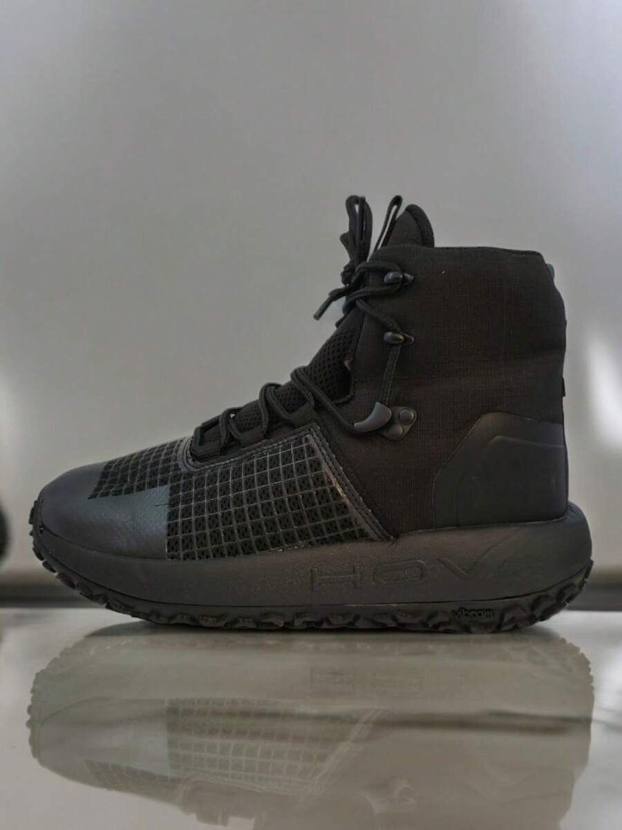 Botas Tacticas Black Hovr Vib Traction - Negro - Ver 1