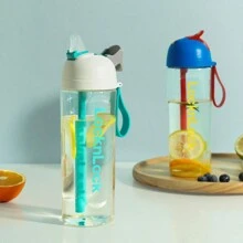 LocknLock 带吸管的塑料运动杯，Tritan 塑料水瓶
