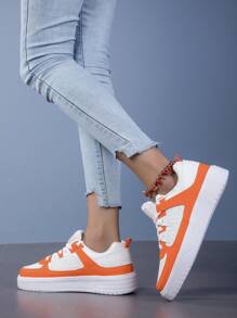 Nuovi sneaker casual di moda con platform, design color block, scarpe sportive da donna adatte per primavera e autunno