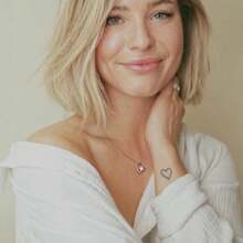 1pc Fashionable Minimalist Delicate Chain 'To My Beautiful Granddaughter' Hollow Heart Pendant Necklace With Inlaid Drill, Women's Necklace, Gift For Holidays - 2832-202 - View 5