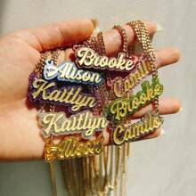 定制亚克力名字吊坠项链，适合女性和女孩的可爱设计 - 金色 - 查看 2