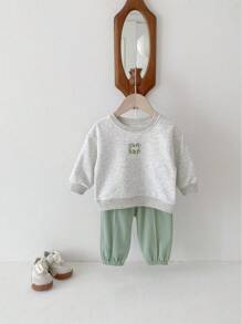 Set de 2 piezas de ropa deportiva informal para niños pequeños con sudadera de manga larga con estampado de letras y pantalones jogger, para otoño - Multicolor - Ver 1