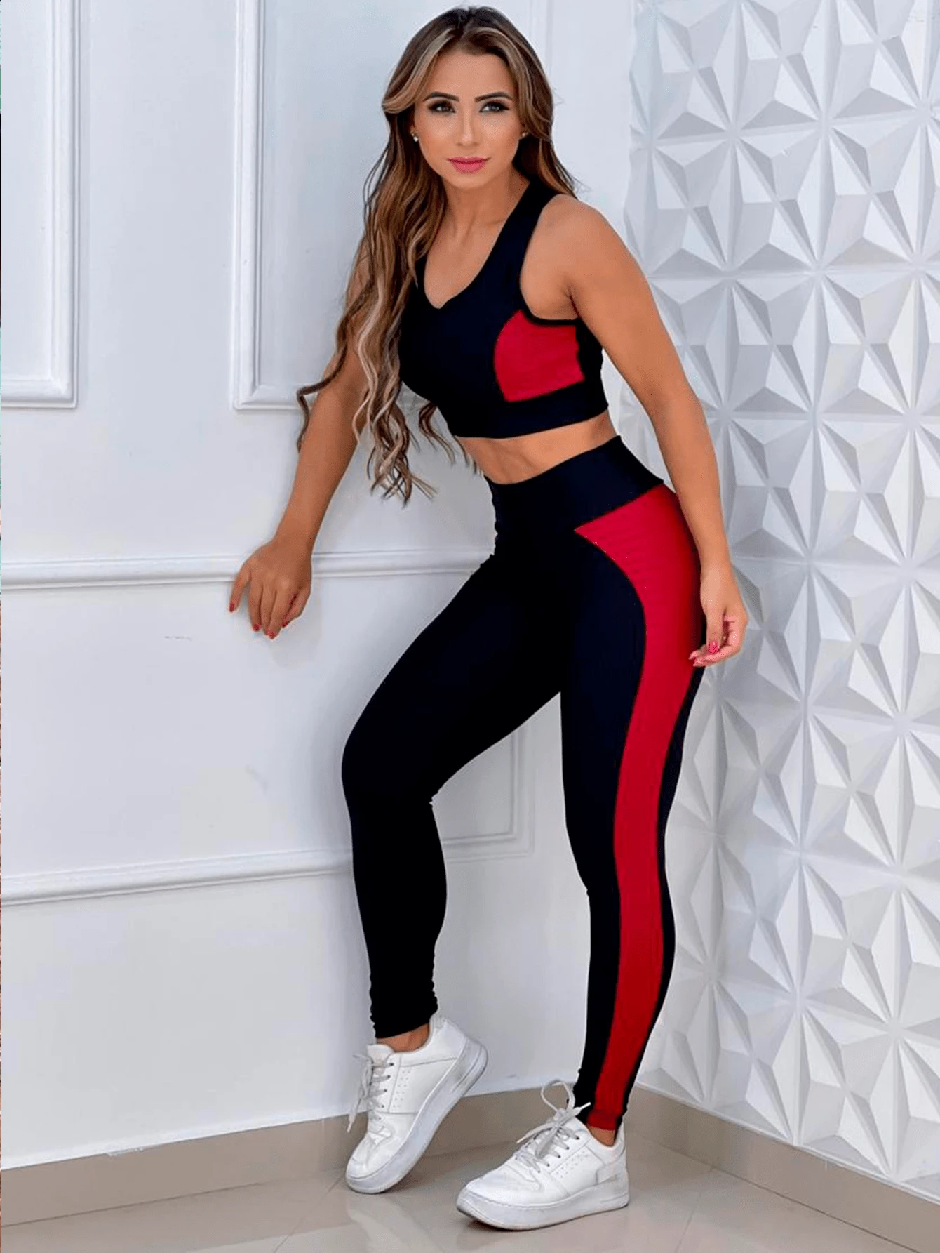 Fitness Set Top + Pants With 3D Style Side Detail - 紅色 - 查看 1