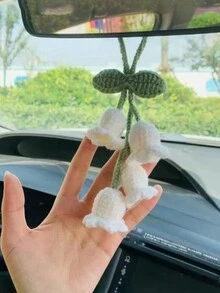 1PC 铃兰包包挂件 毛线花钩针钥匙扣 铃兰手工钩针包包挂件 汽车挂饰 可爱百搭清新简约包包挂件 - 白色 - 查看 4