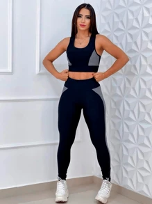 Conjunto de Academia Feminino Fitness Top + Calça Com Detalhe Lateral