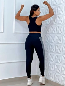 Conjunto de Academia Feminino Fitness Top + Calça Com Detalhe Lateral