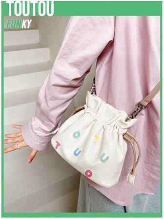  TOUTOU Original Designer Lightweight Business Casual Tote Bag Mini Handbag, Minimalist Vintage White Purse Drawstring Bucket Bag, Letter Patch Decor Shoulder Bag Lucky Bag, Large Capacity Vegan Leather Crossbody Purse For Teen Girls, Women,College Students,Rookies & White-Collar Workers Perfect For Office,College,Work,Business,Commute,Outdoors,Travel,Outings,Vacations,Parties And As Gifts For Festivals And Birthdays For Best Friends, Girlfriends,Lovers,Fashionable & Fashionable Party-Goer 40793