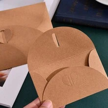 10 pezzi + (1 pezzo di nastro biadesivo) / 50 pezzi di buste gialle in stile vintage in carta kraft da 120 g, buste per lettere manoscritte, adatte per fatture, ricevute, buste per stipendio, foto, regali di compleanno/Natale/Ognissanti/Ringraziamento/Festa della Mamma, adatte per forniture scolastiche/da ufficio, articoli per il ritorno a scuola