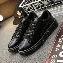 2025 New Arrival Men's Fancy Summer Shoes, Thick Sole Ultra-Light Platform, Mirror Surface Glitter Sequins Black Casual Sneakers, Suitable For Street, Party, Gym, Outdoor, Valentine's Day - Black - View 1