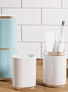 1pc Travel Toiletry Cup With Lid For Mouthwash Or Toothbrush Storage, Large Capacity And Portable
