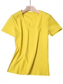 Women's Short Sleeve V-Neck T-Shirt With Casual Fit And Comfortable Fabric