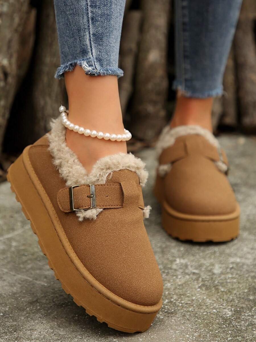 Nuevos Botines gruesos de suela gruesa y tacón medio cálido y con forro de pelo para otoño/invierno 2024 en estilo europeo y estadounidense, botas de nieve de moda con hebilla y cierre tipo slip-on para tallas grandes, para uso en exteriores