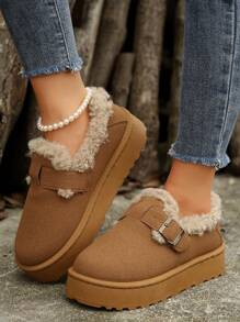 Nuevos Botines gruesos de suela gruesa y tacón medio cálido y con forro de pelo para otoño/invierno 2024 en estilo europeo y estadounidense, botas de nieve de moda con hebilla y cierre tipo slip-on para tallas grandes, para uso en exteriores