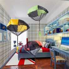 1pc Random Color Hand Throwing Mini Soldier Parachute, Fun  Outdoor Throwing Game, Paratrooper Landing Game, Family Interactive Game Prop, Pool Party - Multicolor - View 1