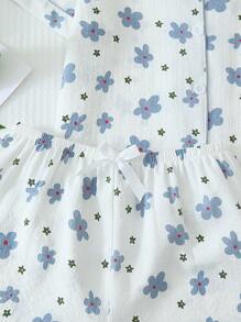 2 pièces Ensemble pyjama d'été fleuri bleu pour femmes, chemise à boutons à manches courtes et shorts, tenue de détente casual pour l'été, ensemble 2 pièces - Bleu et Blanc - Voir 6