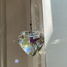 قطعة واحدة جهاز التقاط أشعة الشمس بشكل قلب كريستالي، حاصدات الشمس معلقة بوجود منشور زجاجي، صانع نمط للنوافذ والشرفة والمطبخ والحديقة ديكورات، هدية عيد الأم، ديكور المنزل و الغرفة و الجدران