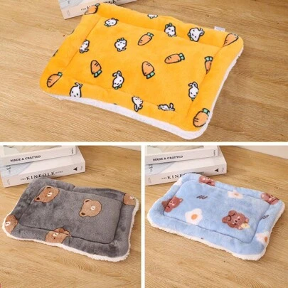 ITANDME 1pc Small Pet Mat For Hamster, Guinea Pig, Hedgehog, Etc, Thick Foot Pad Suitable For Use In Rabbit Cages, Cartoon Printed With 3 Colors