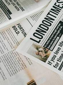 2Pcs English Newspaper Photography Props Fashion Clothing Home Decor Food Photography Background Props Flower Wrapping Paper Atmosphere Decoration Gifts Birthday Graduation